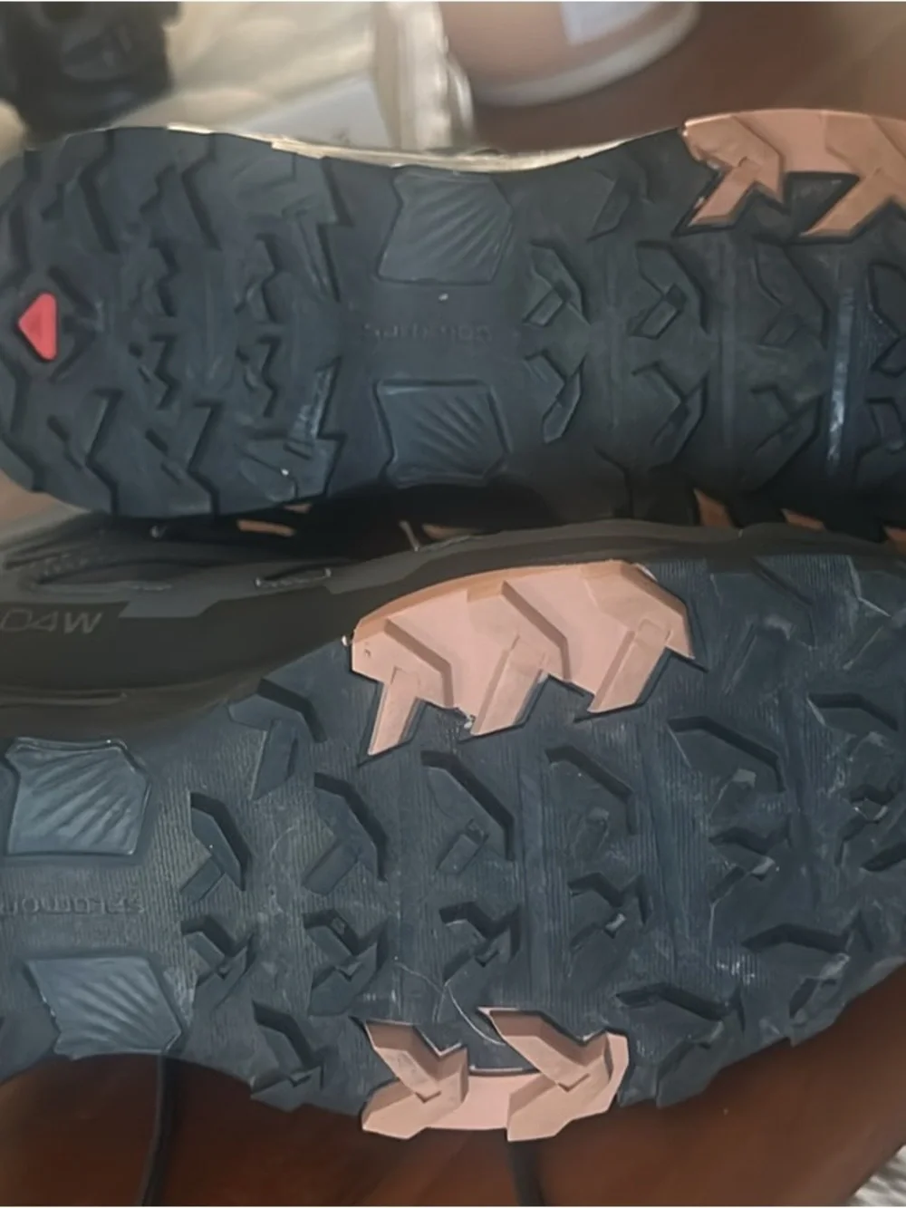 Salomon Women’s X Ultra 4 Mid GORE-TEX Hiking Boots